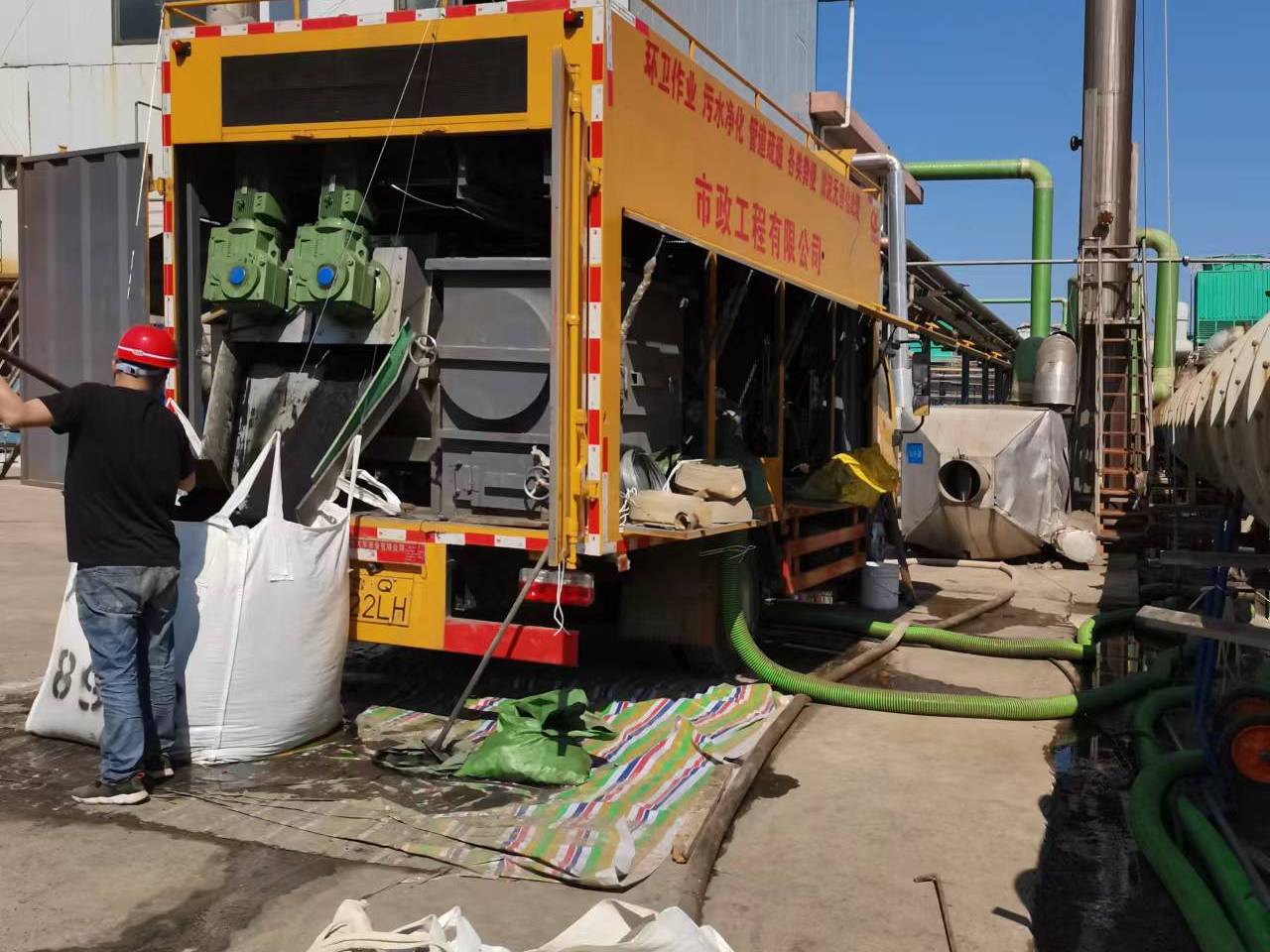 薛城淤泥压干处理